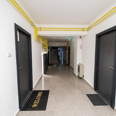 Delux Suite Bacău エクステリア 写真