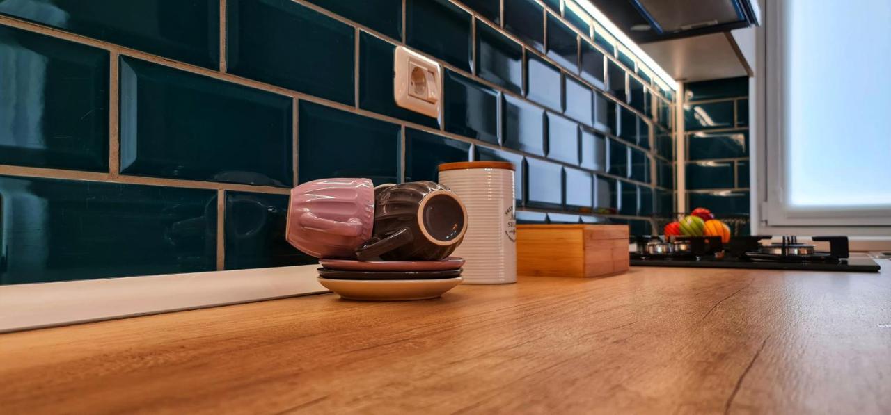 Delux Suite Bacău エクステリア 写真